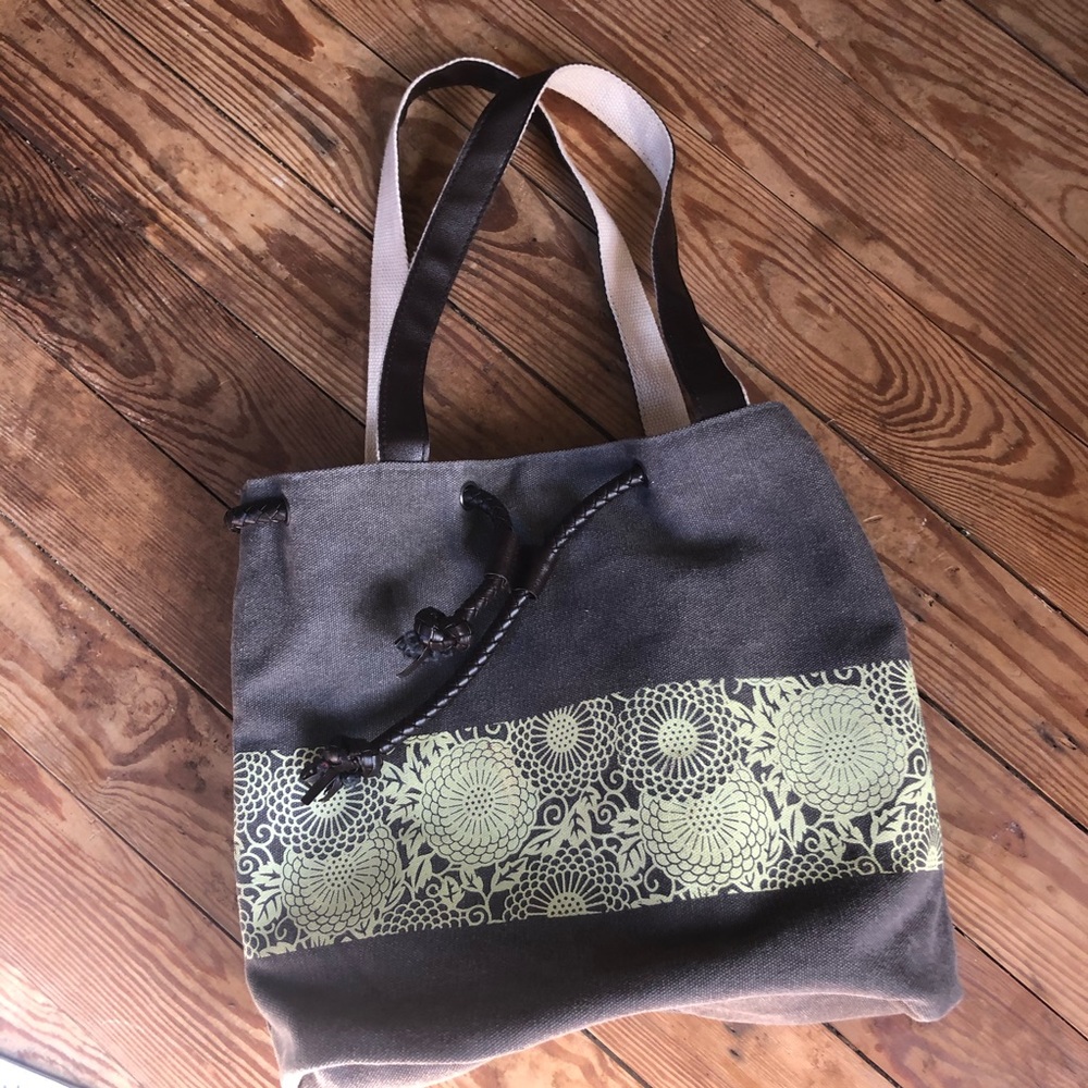 Handbag